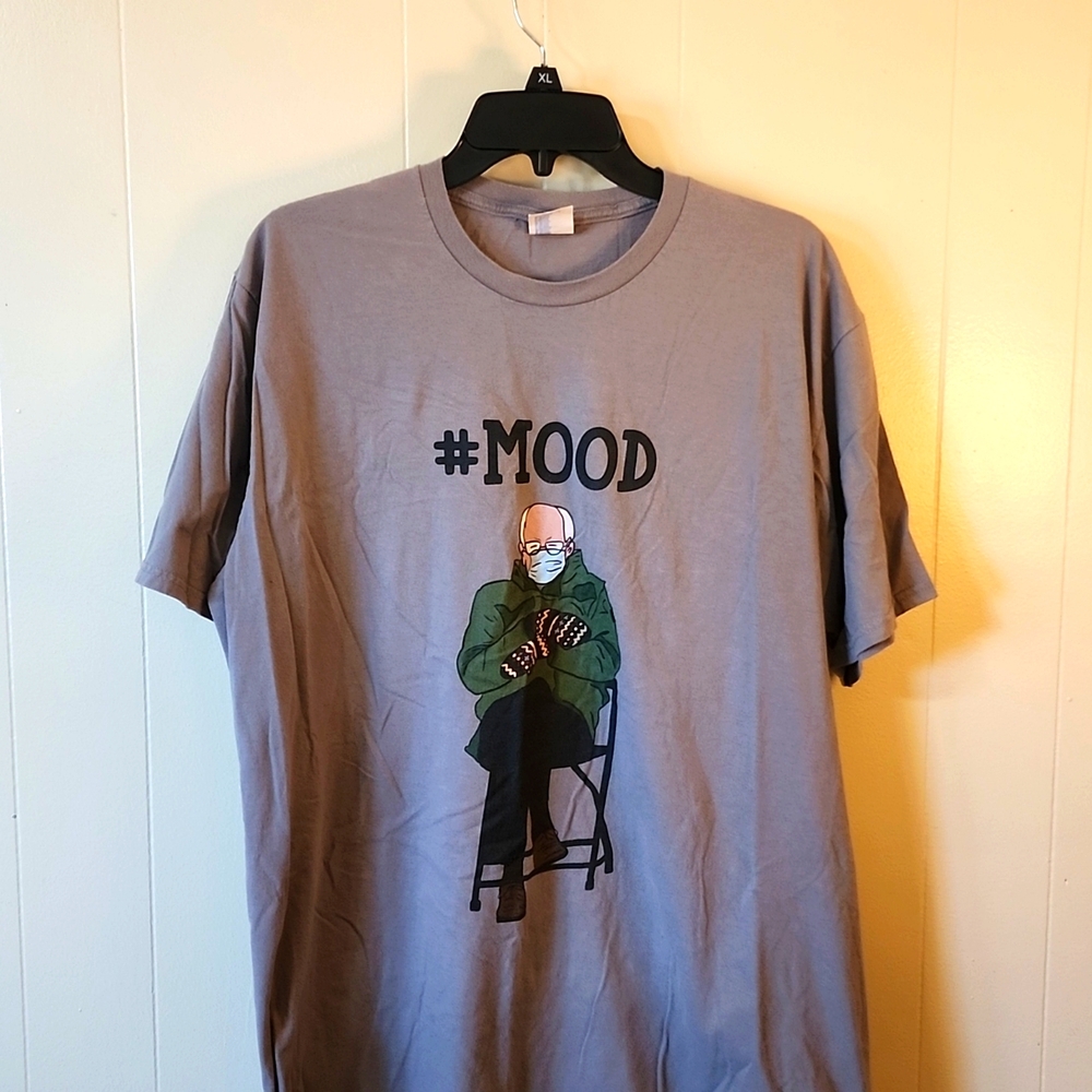 NEW Funny Memes Mood Tee Shirt  (Bernie Sanders Sitting) Mens (Size XL)